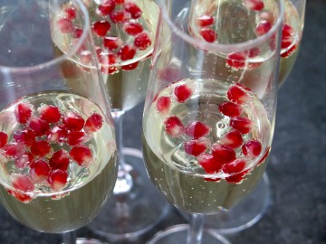 champagner mit granatapfel - FinV-Neujahrsempfang